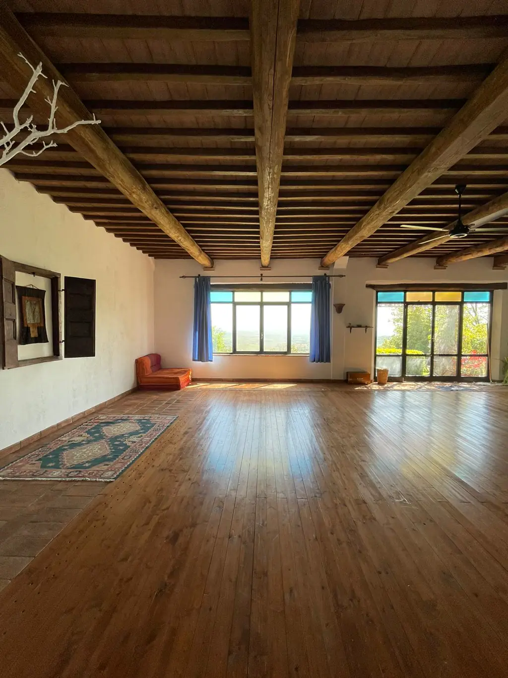 La sala vista dall’ingresso